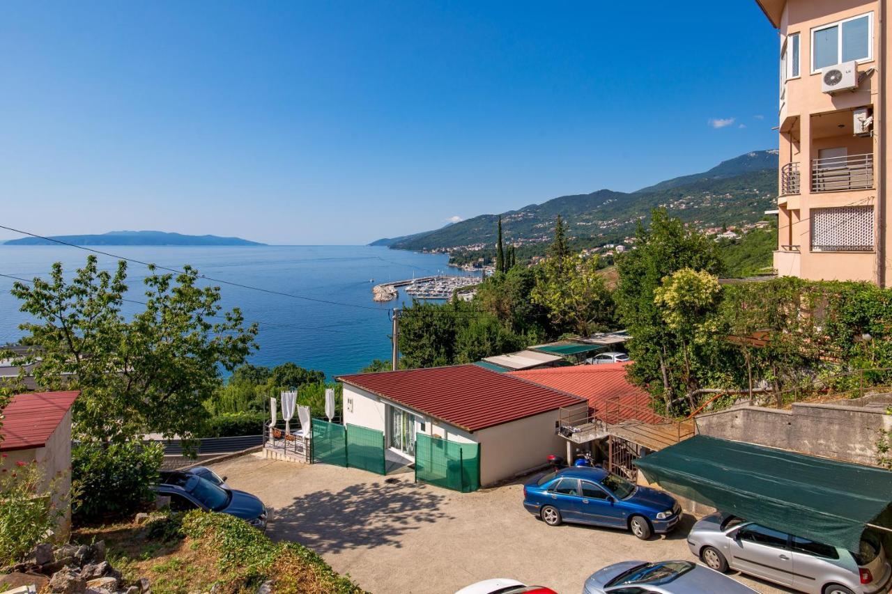 Apartments Vilma Opatija Exterior photo